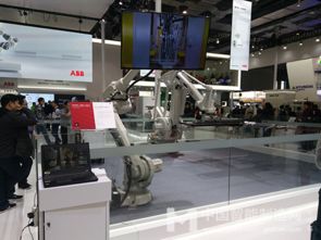 携超群力作增辉工博会 ABB尽展机器人巨擘风采